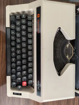 Máquina de escribir Olympiette Special