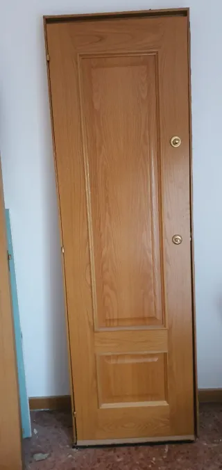 Puerta madera con marco 60.5x199