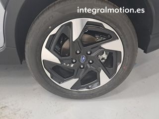 Subaru Crosstrek 2.0i Hybrid CVT Field