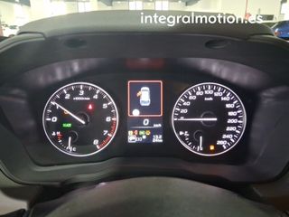 Subaru Crosstrek 2.0i Hybrid CVT Field