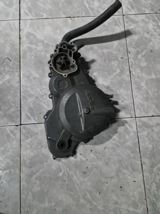 Tapa Embrague Aprilia Pegaso 650