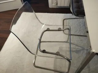 Mesa de comedor cristal y 4 sillas