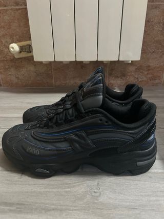 Zapatillas New Balance 1000 Negras y Azules