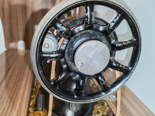 Máquina de coser antigua Y508279