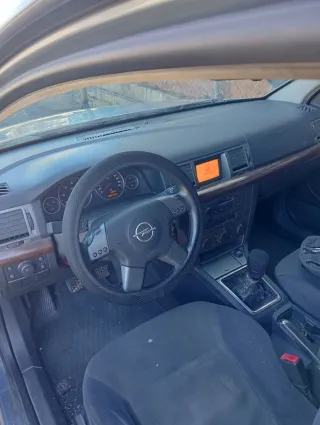 Opel Vectra 2004