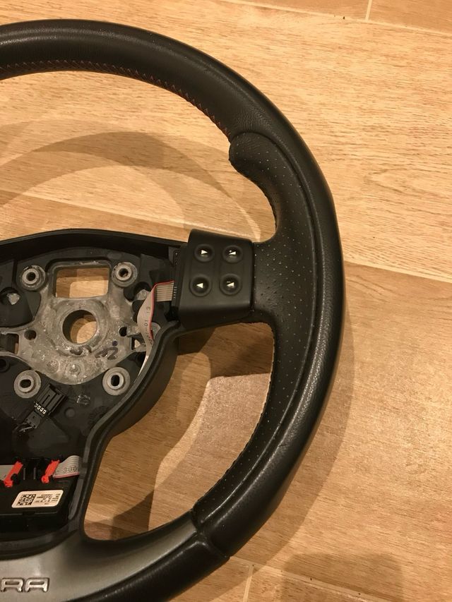 Volante Leon Cupra MK2 2.0 TFSI 240cv