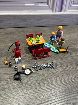 Autocaravana Playmobil con Familia y Accesorios
