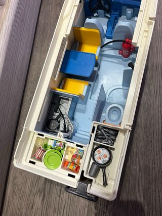 Autocaravana Playmobil con Familia y Accesorios