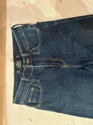 Pantalones Vaqueros Hollister High-Rise Flare W23