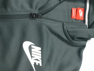 Chaqueta deportiva Nike Talla M