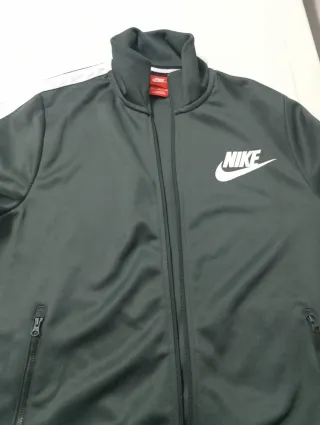 Chaqueta deportiva Nike Talla M