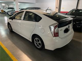 Toyota Prius 2015