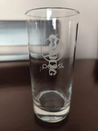 2 Vasos de Pepsi y Ballantine's