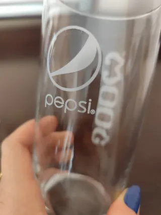 2 Vasos de Pepsi y Ballantine's