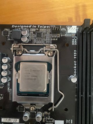 Placa Base Gigabyte + intel pentium g4400