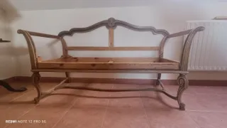 Estructura de sofá de madera y metal