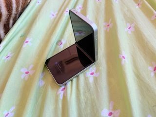 Samsung Galaxy Z Flip6