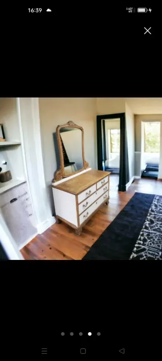 Coqueta con espejo y mesillas, madera de castaño