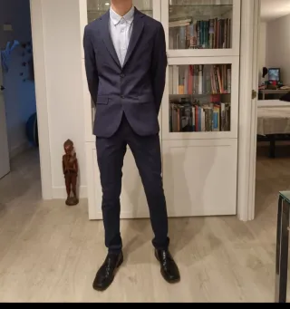 Traje azul para eventos