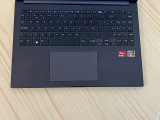 Portátil LG Ultra 16UD70R Ryzen 5 1TB 16 FHD