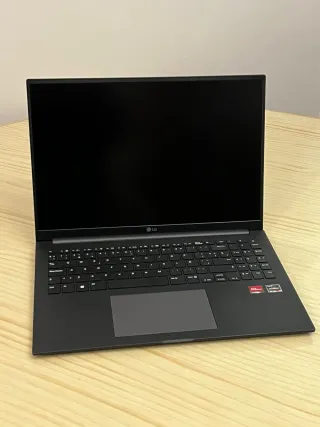 Portátil LG Ultra 16UD70R Ryzen 5 1TB 16 FHD