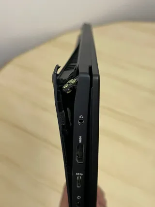 Portátil LG Ultra 16UD70R Ryzen 5 1TB 16 FHD