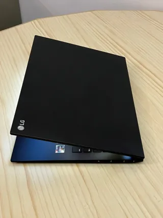 Portátil LG Ultra 16UD70R Ryzen 5 1TB 16 FHD