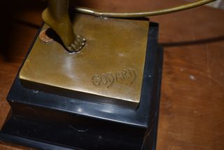 Fantastica figura bronce de la bailarina de Godard