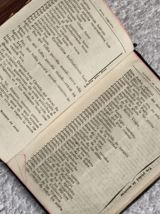 ANTIGUO MISAL PARA FIELES CON SU CAJA. AÑO 1920