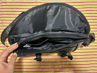 Riñonera Marvel Negra