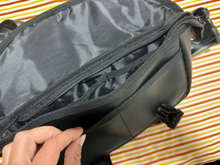 Riñonera Marvel Negra