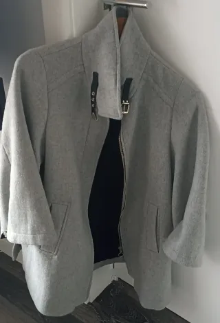 Abrigo Zara Woman Talla Única Gris