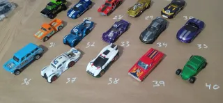 Lote N3 coches HotWheels