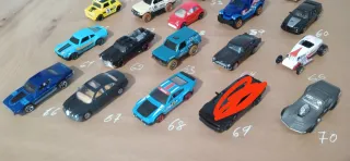 Lote N3 coches HotWheels