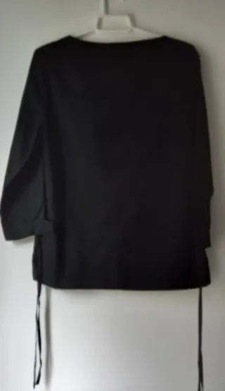 Blusa Mango bordada Talla M