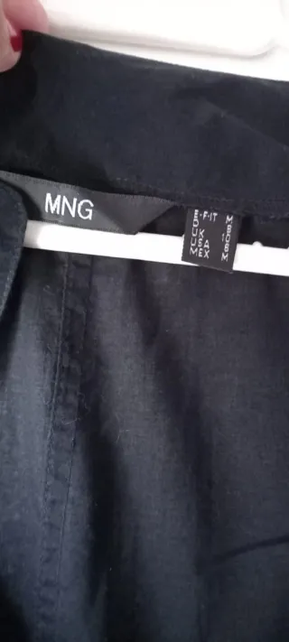 Blusa Mango bordada Talla M