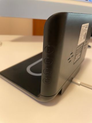 Stazione Ricarica Wireless LED