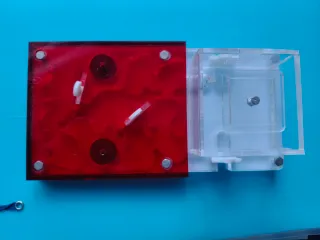 Hormiguero acrílico transparente