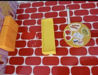 Casa de madera para muñecas con accesorios