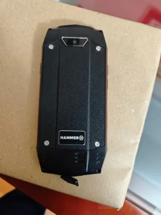 Teléfono Hammer