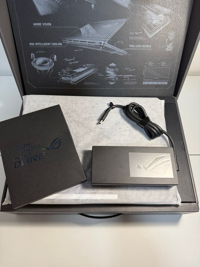 Asus ROG Strix Scar 16 RTX 5090 Nuevo 3A Garantía