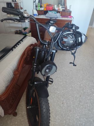 Bicicleta Eléctrica Negra