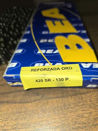 Cadena BEA Dorada 420 SR nueva
