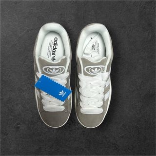 Zapatillas Adidas Grises y Blancas