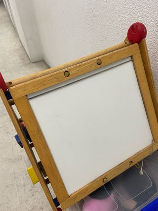 Mesa de juegos para niños