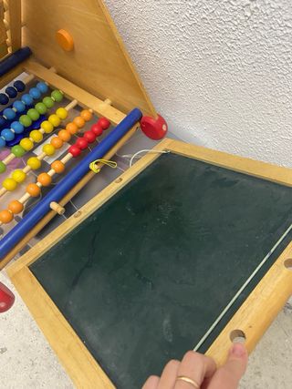 Mesa de juegos para niños