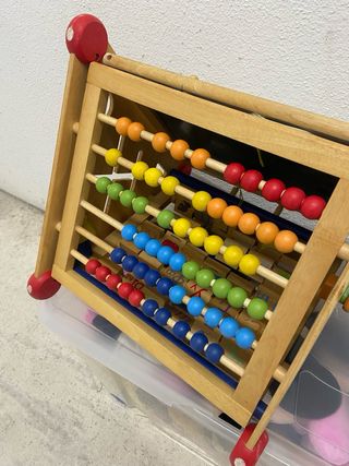 Mesa de juegos para niños