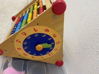 Mesa de juegos para niños