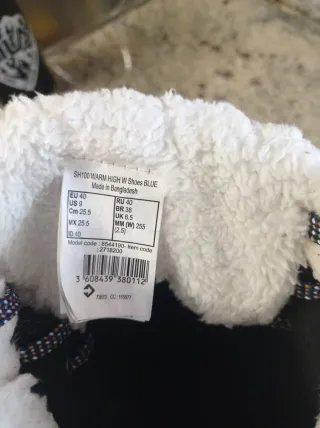 Botas de nieve azules con forro blanco