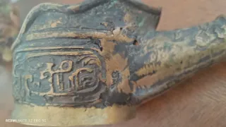 Cazo antiguo para servir agua